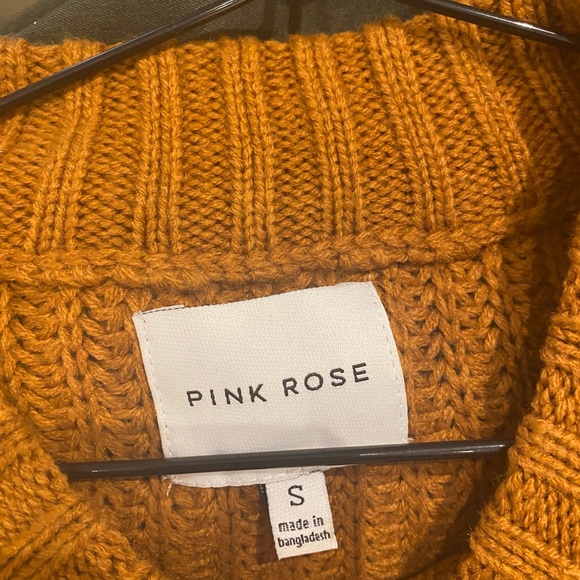 Camel tan color sweater - Picture 2 of 3